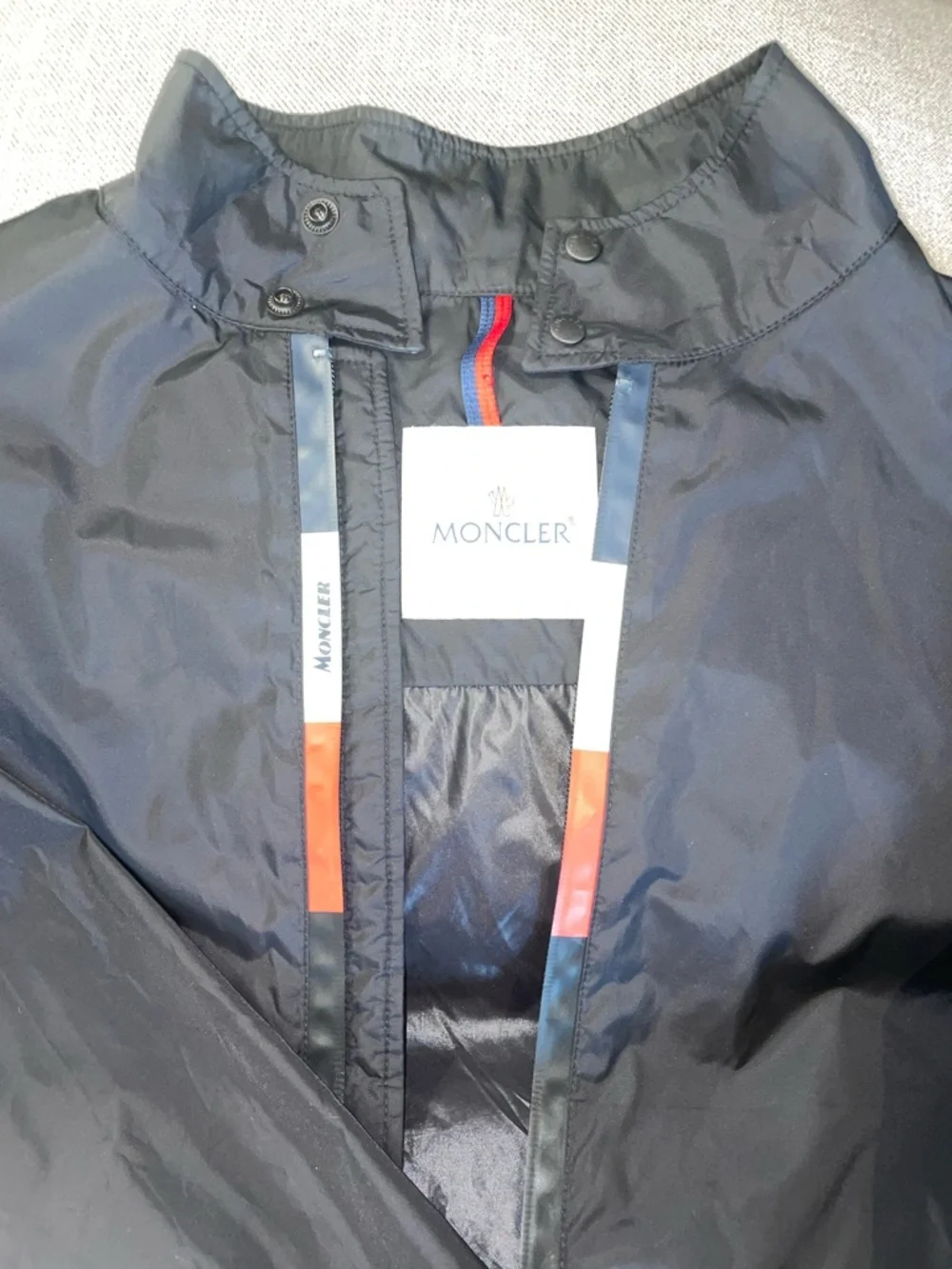 Moncler Black Men's Windbreaker Jacket with Red Trim - Picture 2 of 14